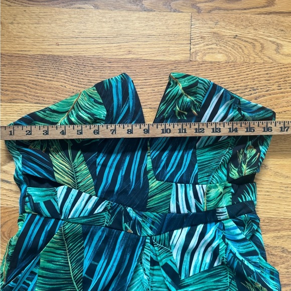 Fashion Nova jumpsuit Tropical Leaf Print Jumpsuit - Picture 6 of 9